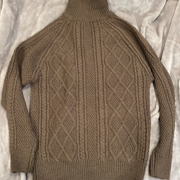 Zipper sweater-NWOT - Picture 9 of 10